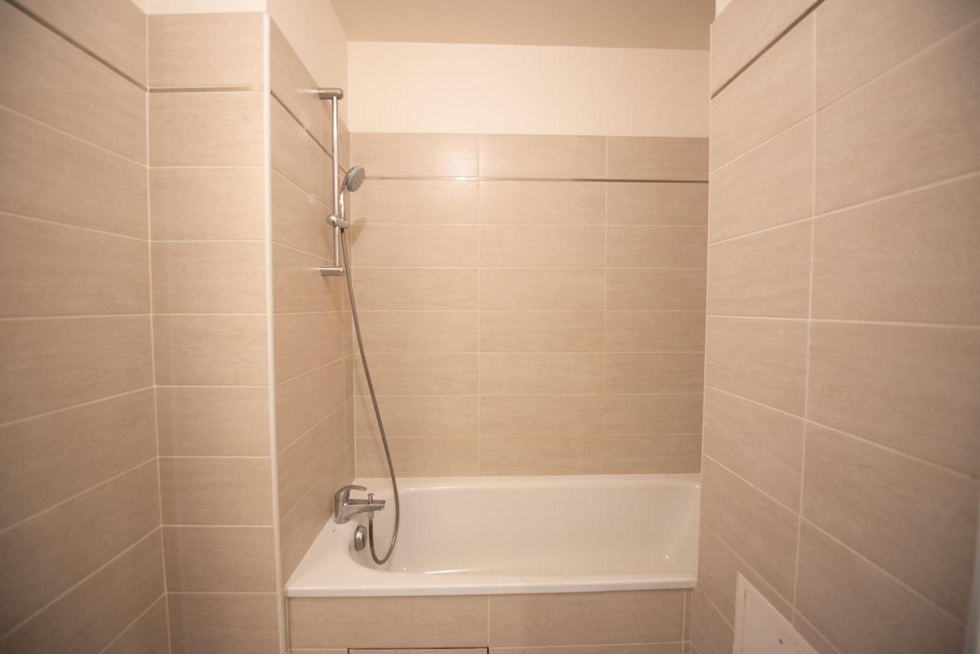 Appartements De 2 Ou 3 Chambres A 40 Minutes De Paris Courcouronnes Номер фото